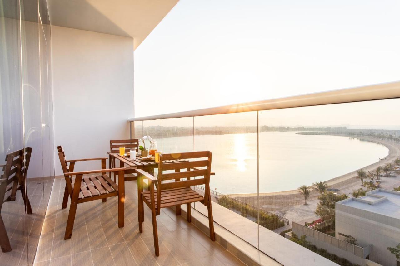 Live In The Middle Of Lagoons And Sea 拉斯阿尔卡麦 外观 照片